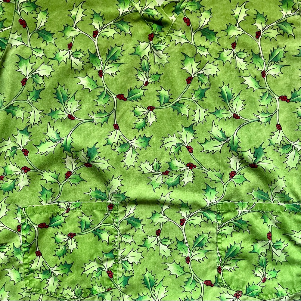 ▪️Holly Scrub Top▪️ - Picture 2 of 3